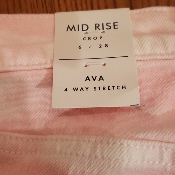 Lucky Brand pink tie-dye mid rise crop jeans, size 6 - NEW - Picture 3 of 7
